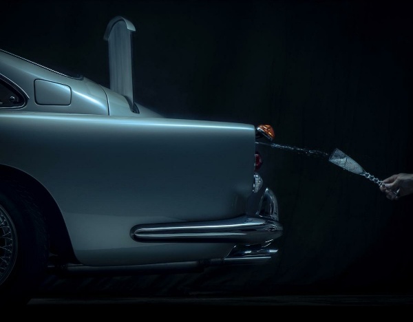 Gadget-filled, Engine-less Replica Of James Bond’s Aston Martin DB5 Sells For Price $201000 - autojosh