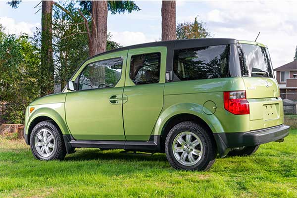 Shocking: A 2006 Honda Element Was Auctioned For ₦11m