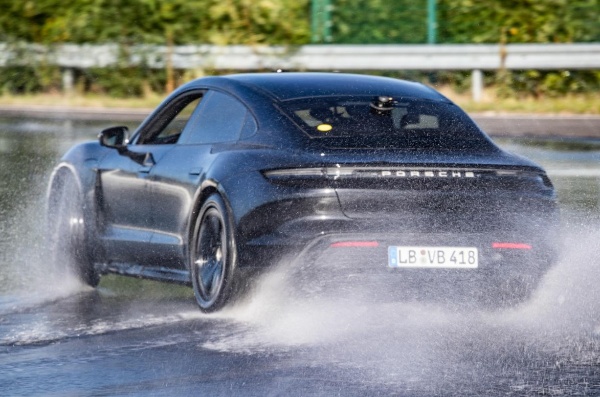Porsche Taycan Slides For 55 Mins To Break Record For Longest Electric Car Drift - Autojosh 