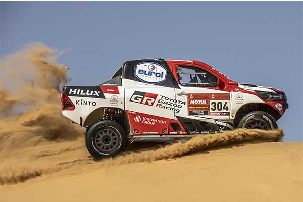 Toyota Gazoo Fits A V8 Engine On The Hilux For The 2021 Dakar Rally