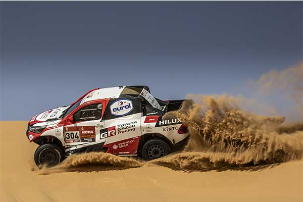 Toyota Gazoo Fits A V8 Engine On The Hilux For The 2021 Dakar Rally