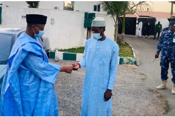 Man Receives Car Gift After Trekking From Sokoto To Bauchi For Governor Mohammed-autojosh