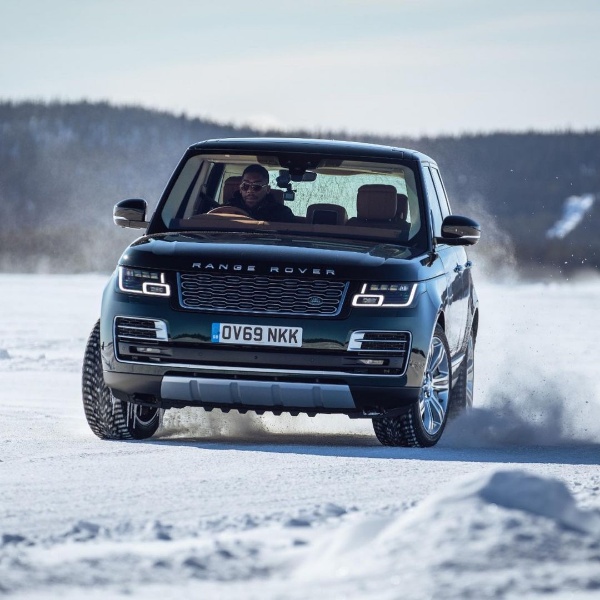 Boxing Champ Anthony Joshua Shows Off Ice-driving Skills In Range Rover To Celebrate Victory Over Kubrat Pulev - autojosh