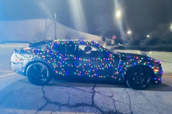 Teenager Turned Heads After Decking His Chevrolet Camaro With Christmas Lights - autojosh 