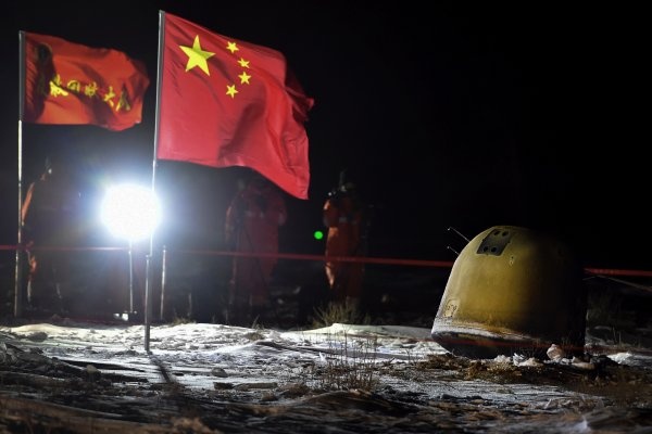 Moment China's Spacecraft Touched Down On Earth With Moon Samples - autojosh 
