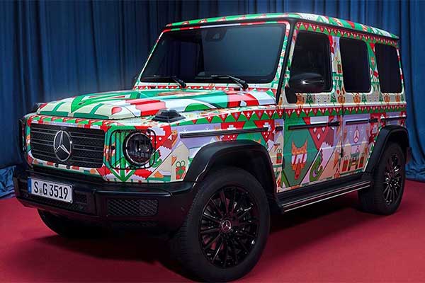 Mercedes-Benz Wraps 2 Cars In Christmas Sweater Colours
