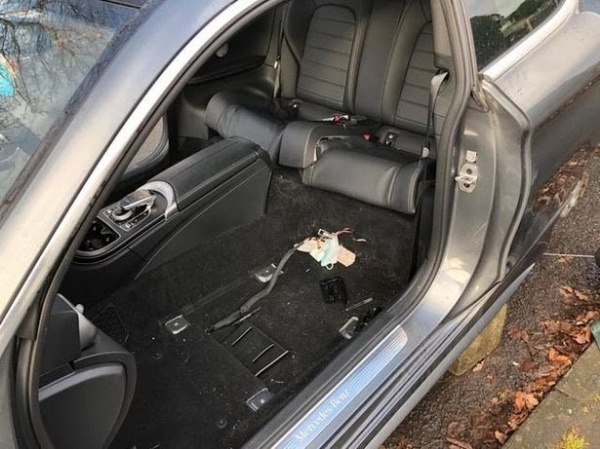 Professional Thieves Strip Mercedes Down Outside Owner’s Home, Steals Doors, Bonnet, Boot, Wheels And Seats - autojosh 