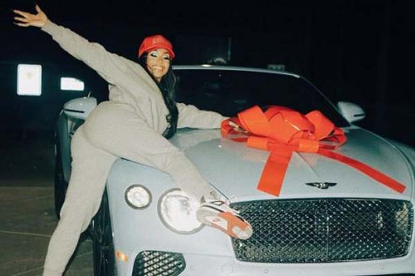 American Rapper Quavo Gifts His Girlfriend Saweetie Bentley For Christmas (Videos)-autojosh