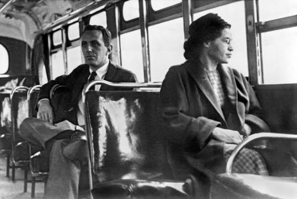 65 Years Ago, Parks Refusal To Give Up Her Seat To A White Man Triggered 381-day Bus Boycott By Blacks - Autojosh 
