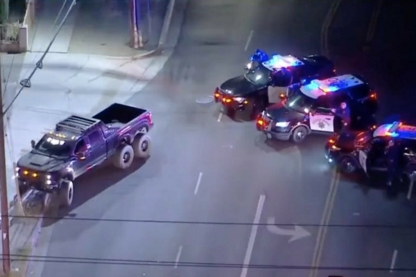 Thief Crashes DJ Marshmello's Stolen $350k SMCO 6×6 Super Truck After A Hot Police Chase - autojosh