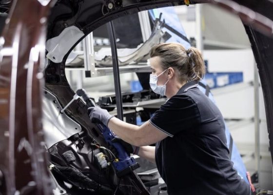 Man And Machine : A Peek Into How Mercedes-Benz Build All-new 2021 S-Class At Its 5G-enabled Factory 56 - autojosh