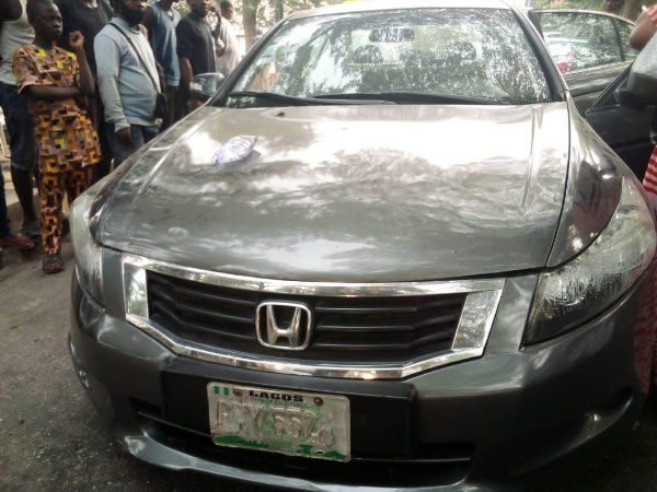 Lone Driver Found Dead In His Car Along Magodo Road In Lagos - autojosh 