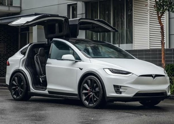 Nigerian Woman Cruises In Her N35m Tesla Electric Car - autojosh