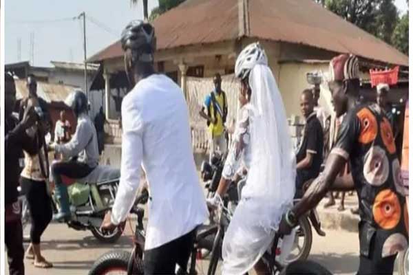 Sierra Leone Couple Uses Bicycle To Attend Their Wedding Reception