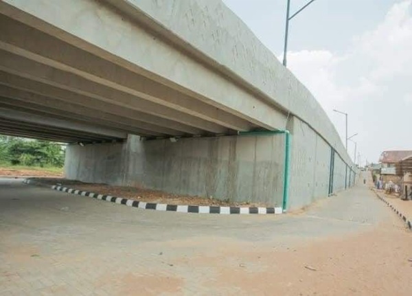 Lagos Governor Sanwo-Olu Commissions Four Roads, Totaling 6.62Km, To Ease Lagos-Ogun Traffic - autojosh 