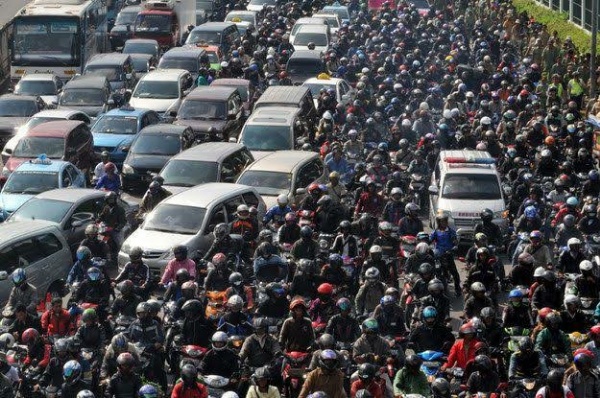 Here Are Countries Where Cars Can Hardly Move Due To Motorcycle Traffic - autojosh 