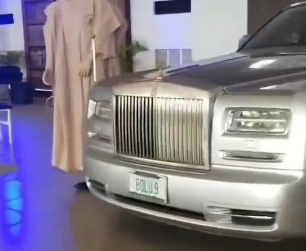 Late Billionaire Bolu Akin-Olugbade's Two Rolls-Royces And Library Displayed At His Service Of Songs - autojosh