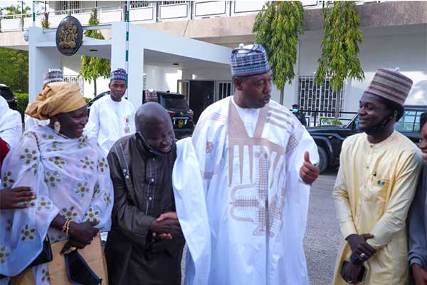 Borno State Governor Gifts 65 Year Old Medical Doctor A Toyota Highlander