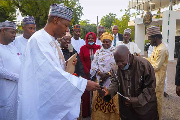 Borno State Governor Gifts 65 Year Old Medical Doctor A Toyota Highlander