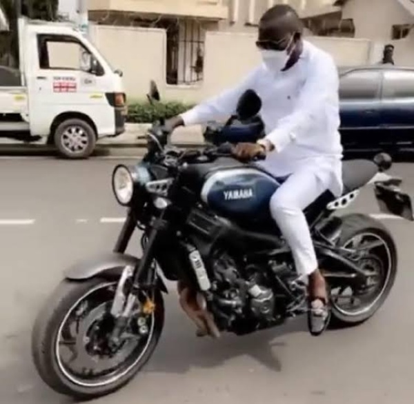 Ghanaian Billionaire Osei Kwame Despite Shows Off His Riding Skills Atop Yamaha Motorcycle - autojosh 
