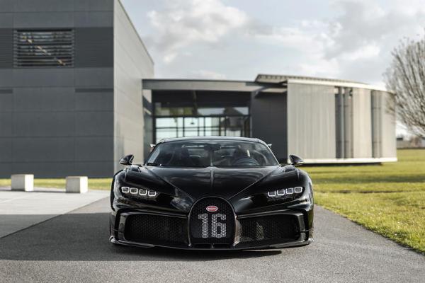 $3.35 Million Hypercar : Bugatti Makes 300th Chiron - autojosh 