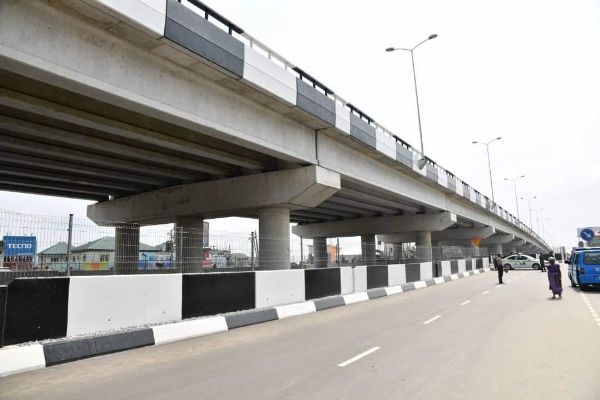 Ex-Rivers Gov. Donald Duke Commissions 642.75-metres Okoro-Nu-Odo Flyover Bridge Built By Wike - autojosh