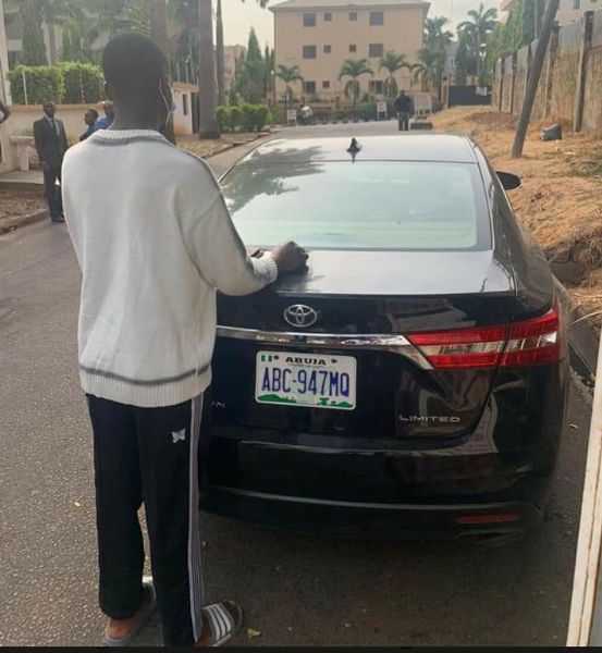 EFCC Raids Yahoo Boys Hideouts In Abuja, Arrest 13, Recovers Cars, Including Lexus RX And Toyota Avalon - autojosh 