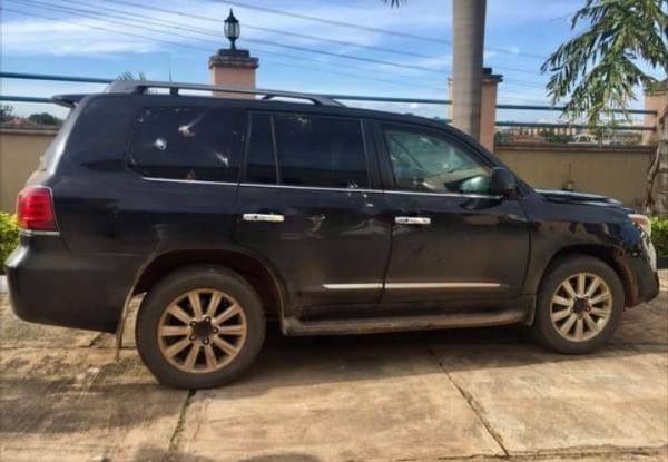 Buhari Supporter Shows His Bullet-riddled Vehicles That Was Damaged Cos He Loves The President - autojosh 