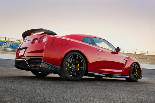 Rumour: Nissan To Send Off The GT-R By Giving It A Mild-Hybrid Engine