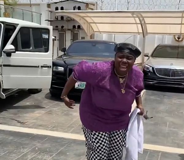 Rolls-Royce, Bentley, Mercedes, Singer Teni Shows Off Luxury Cars As She Claims Her Garage Goals - autojosh