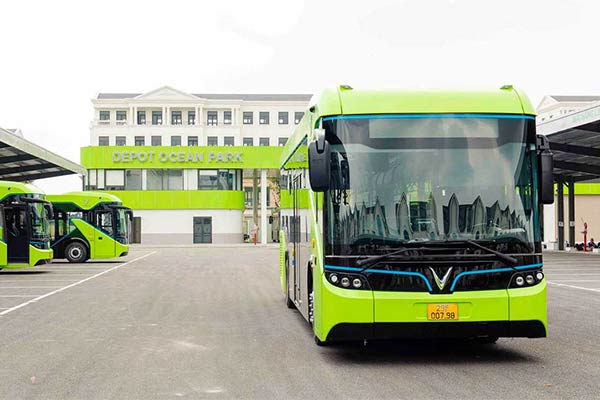 Vinbus Launches Vietnam's First Electric Bus That Goes 260km Per Charge - autojosh