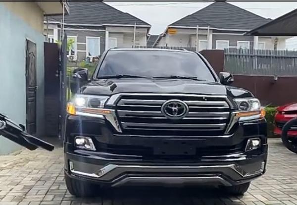 Actor Alexx Ekubo Buys Toyota Land Cruiser SUV - autojosh 