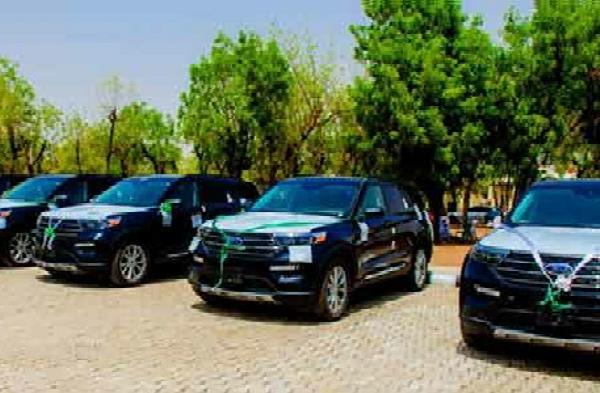 Gov Tambuwal Gifts Ford SUVs To 20 Judges, Inaugurates Reconstructed Sokoto High Court - autojosh