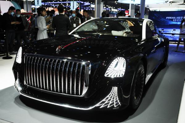 Hongqi Debut 3-Seat L-Concept Limo With Rear Suicide Doors And No Steering Wheel - autojosh 