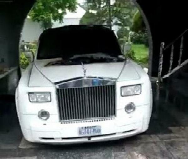 Hope Uzodinma’s Rolls-Royce Phantom Burnt During Attack On Imo Governor's Residence - autojosh 