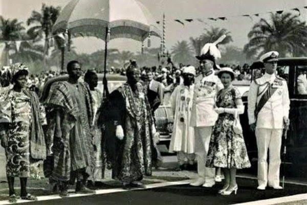 Throughback Footage Of Prince Philip And Queen Elizabeth Taking Royal Tour On The Street Of Lagos, Nigeria - autojosh 