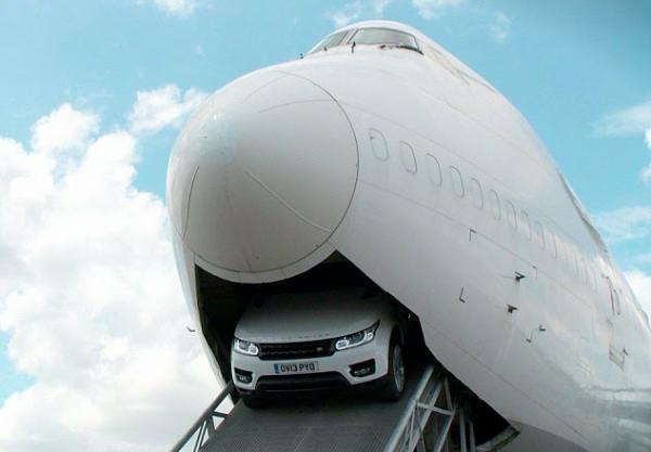 This Is How To Drive A Range Rover Sport Through The Belly Of Boeing 747 Plane - autojosh 