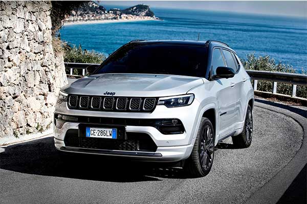 Jeep Updates The Compass CUV For 2022 With A New interior Layout And Level 2 Semi-Autonomous Driving