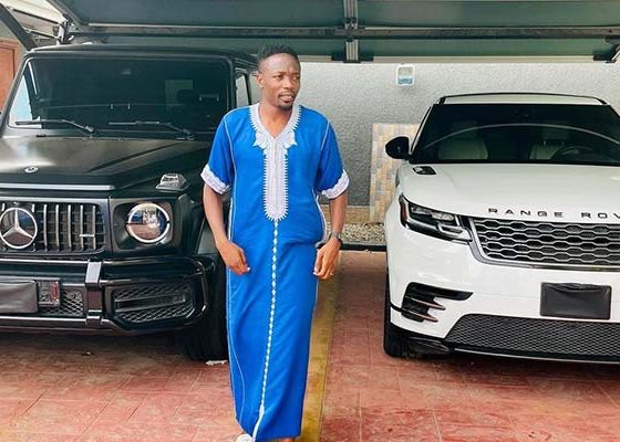 Ahmed Musa Inspires Fans With Encouraging Words While Posing With His Mercedes G-Wagon And Range Rover - autojosh