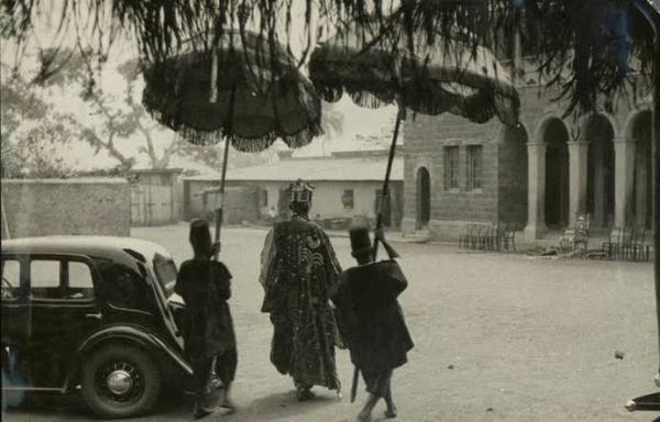 Alake of Abeokuta Arriving In Style At The Coronation Of King George VI In London In 1937 In A Rolls-Royce - autojosh 