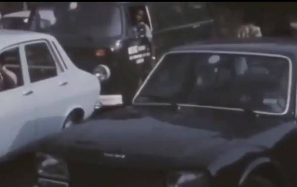 Fuel Scarcity In 1974, See Cars In Vogue In The 70s As Nigerians Queue Up To Buy Fuel - autojosh 