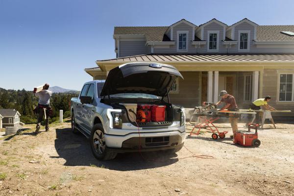 Electric Pickup Truck Wars : Ford F-150 Lightning Vs Hummer Vs Tesla Vs Rivian R1T - autojosh 