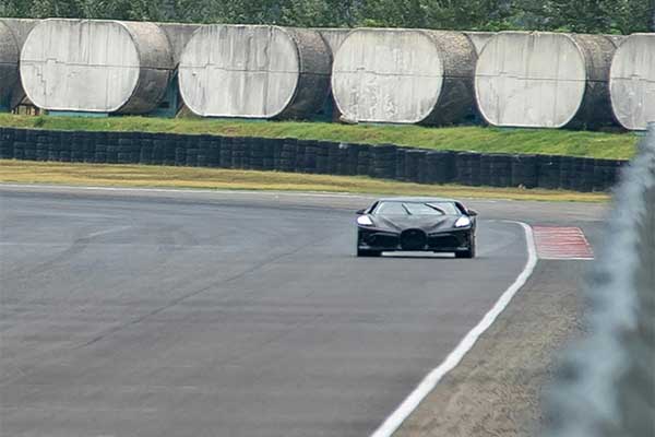 The 65,000 Hours Of Engineering Bugatti La Voiture Noire Finally Caught Testing In The Tracks