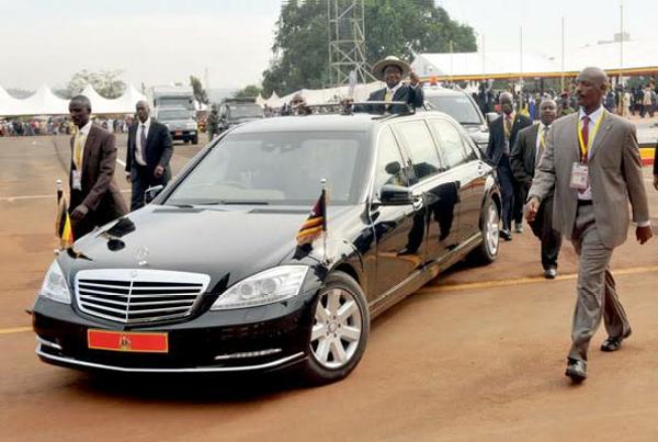 Museveni Rides In Open-topped SUV As 76-year-old Gets Sworn In For 6th Term As Ugandan President - autojosh 