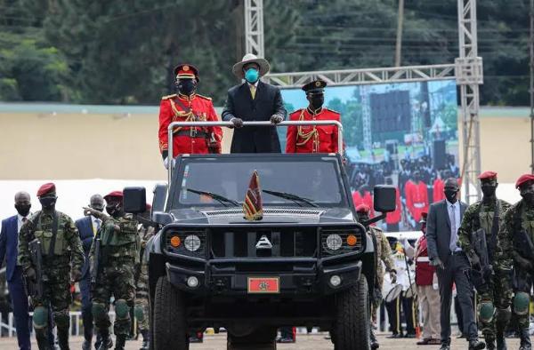 Museveni Rides In Open-topped SUV As 76-year-old Gets Sworn In For 6th Term As Ugandan President - autojosh 