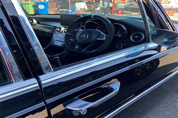 This 1968 Mercedes-Benz 280 SEL Has A 2019 C63s Engine, And Interior