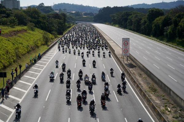 Brazilian President Bolsonaro Fined $110 For Not Wearing A Mask At Bikers' Rally - autojosh 