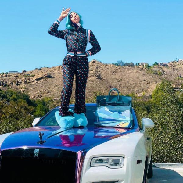 Singer Dencia Shades Davido And Burna Boy, Flaunts Her Third And Latest $500k Rolls-Royce Wraith - autojosh 