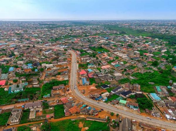 Lagos State Governor Sanwo-Olu Commissions 6Km Dualised Ijede Road In ...