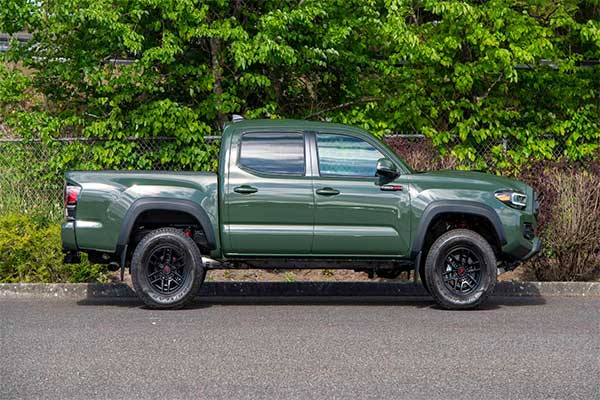 1 Millionth Toyota Tacoma Pickup Truck Assembled Is Up For Auction